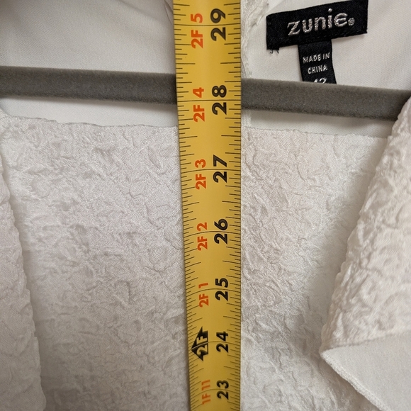 Zunie White Ruffle Dress Party Cocktail‎ Sleeveless Textured Size 12 - Picture 5 of 5